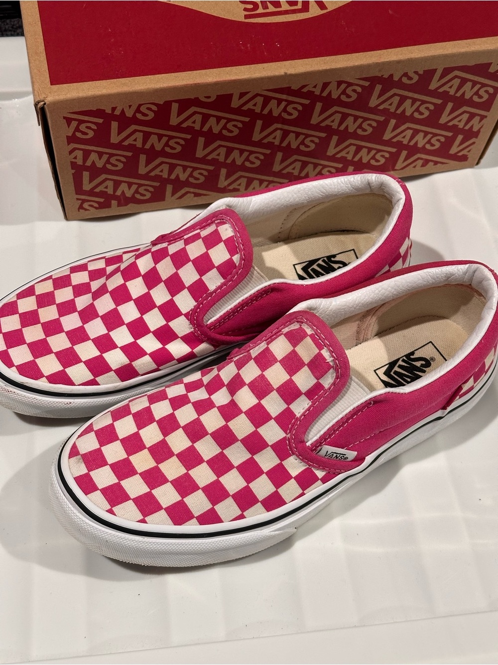 Vans Classic Slip-On Pink Checkerboard Sneakers Women’s Size 5 / Men’s 4